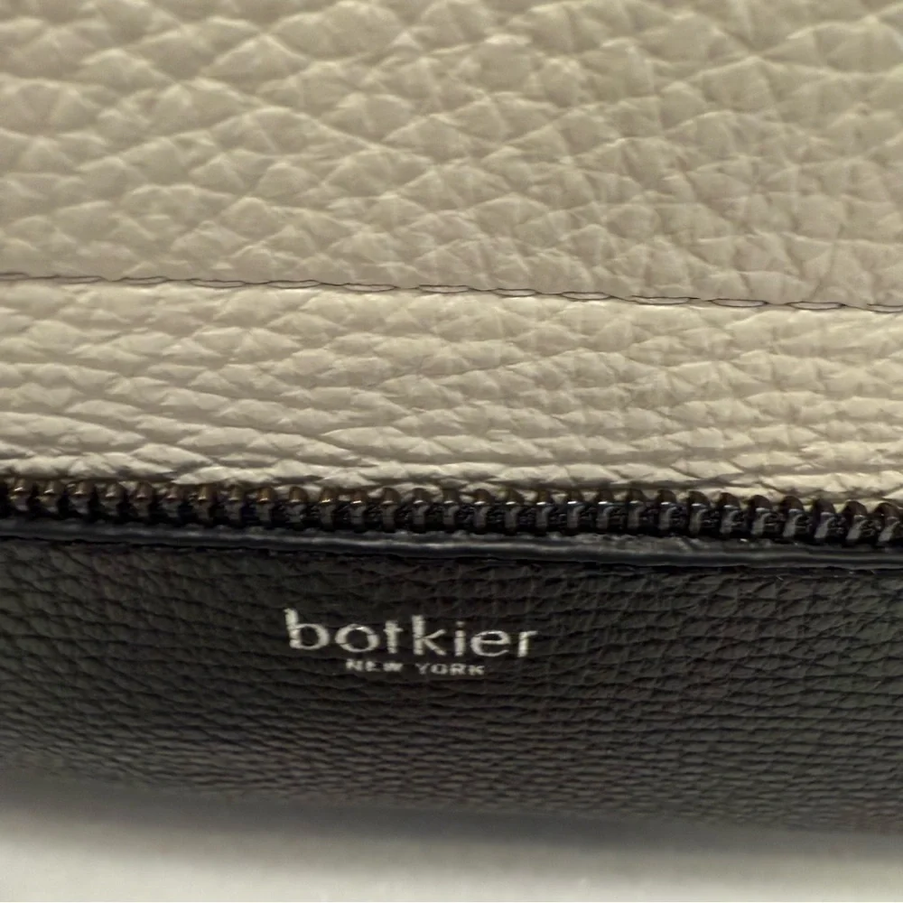 Botkier Tote Bag Soho Color-block Tan, Ivory & Black Pebbled Leather PRISTINE